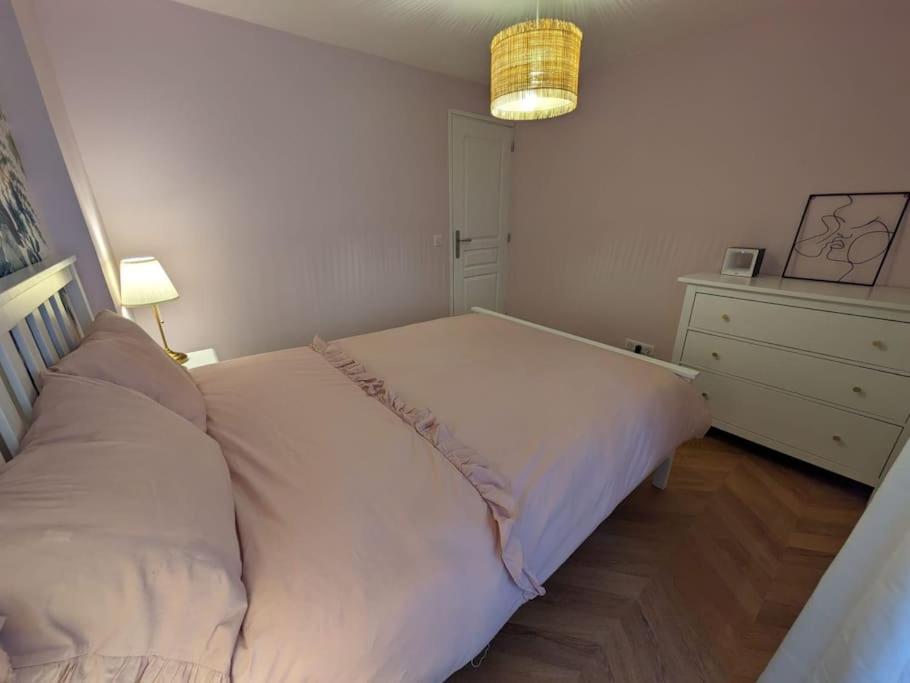 Appartement Avec Jardin Et Acces Mer Grandcamp-Maisy Luaran gambar