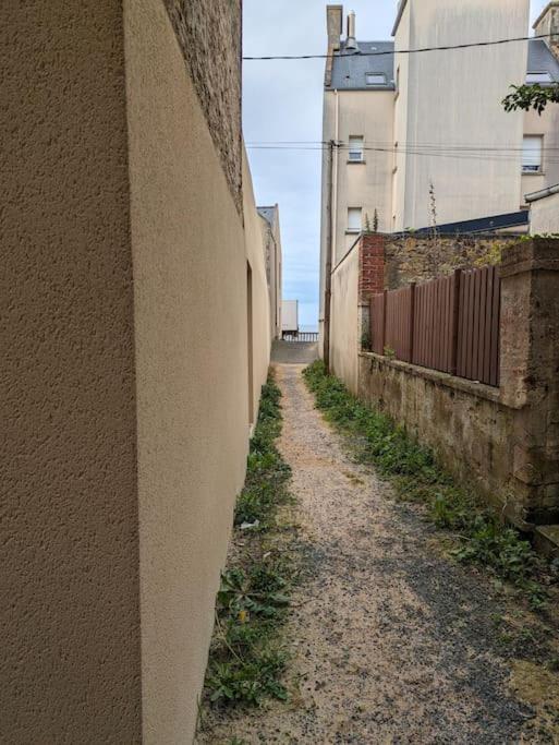 Appartement Avec Jardin Et Acces Mer Grandcamp-Maisy Luaran gambar